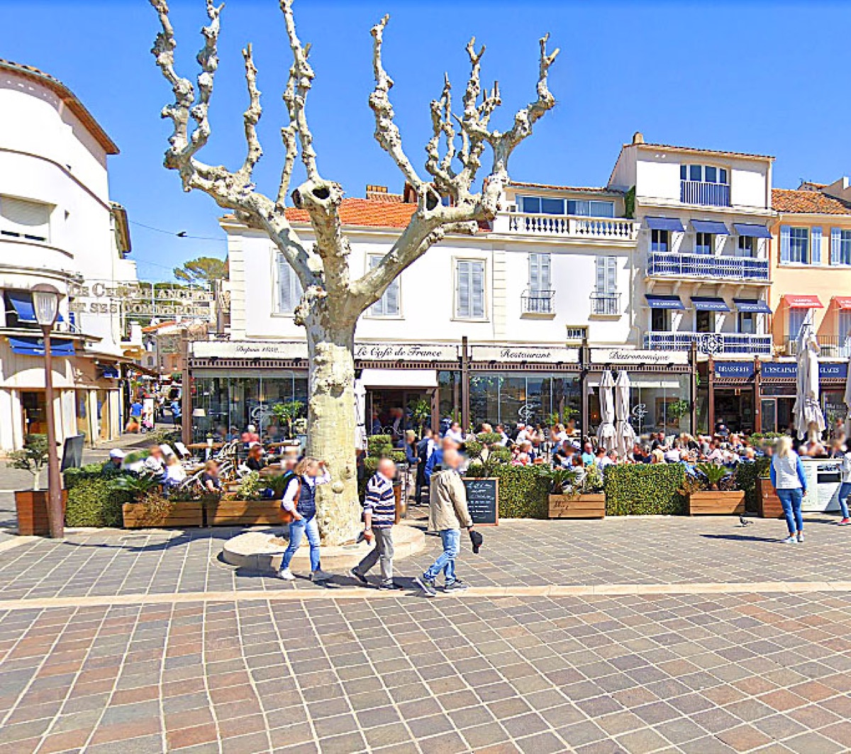 Le Café de France, restaurante bistró en Sainte-Maxime